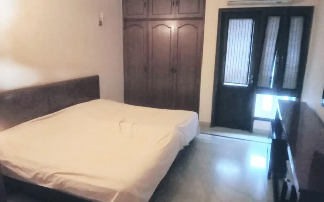 Captivating 2-bed Apartment in New Delhi
