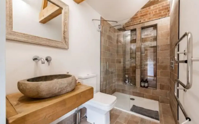 Host Stay Willow Barn