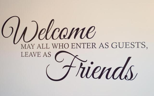 Ross Beach Family Farmhouse B&B