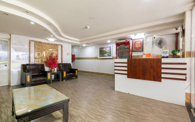 OYO 885 Ngoc Thinh Hotel