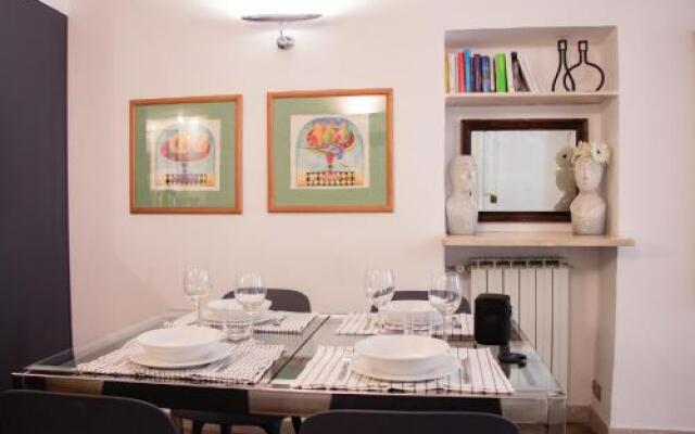 Piazza Firenze Apartment