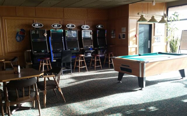 The Ritz Cafe and Motor Inn