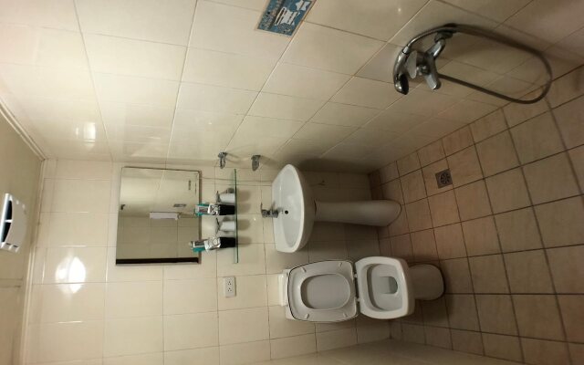 Taichung Calfhouse Hostel