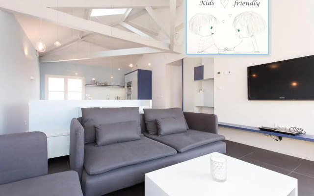 Top Floor2 Beds W/Sea Wiew