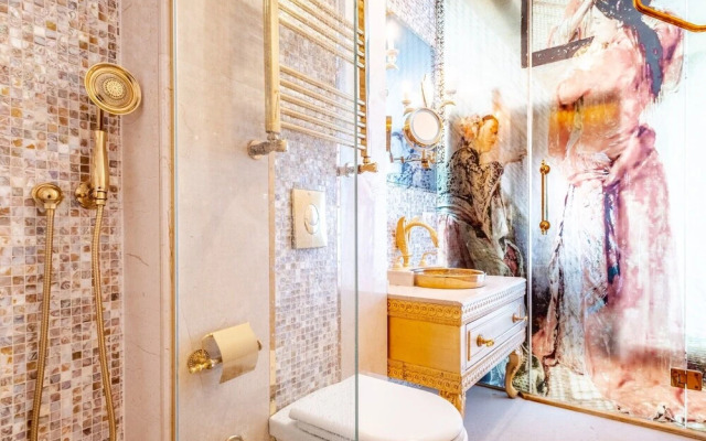 Exquisite Studio in Historic Mansion in Beylerbeyi