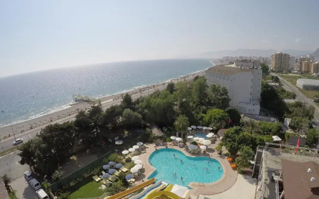 Alanya First Class Hotel