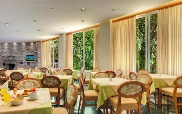 Dioni Hotel