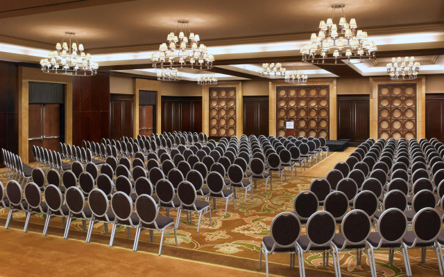 Sheraton Garden Grove-Anaheim South Hotel