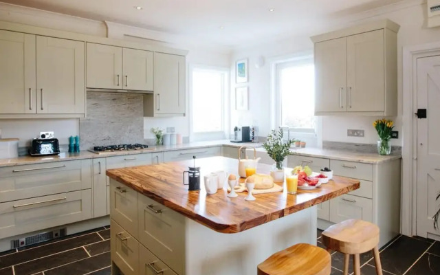 Beautiful 5-bed House in Port Isaac