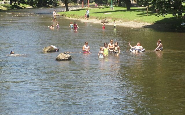 The Archeologist Home-Chateau Le Mur