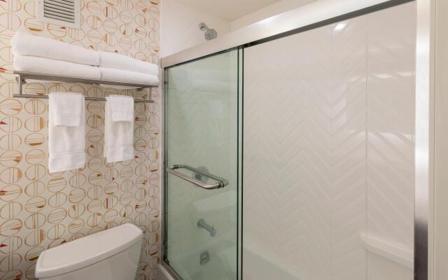 Holiday Inn Marquette by IHG
