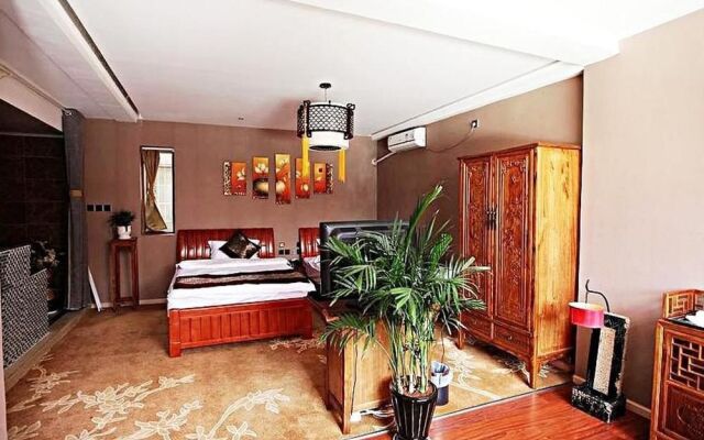 Lijiang Nobles Living Castle Hotel