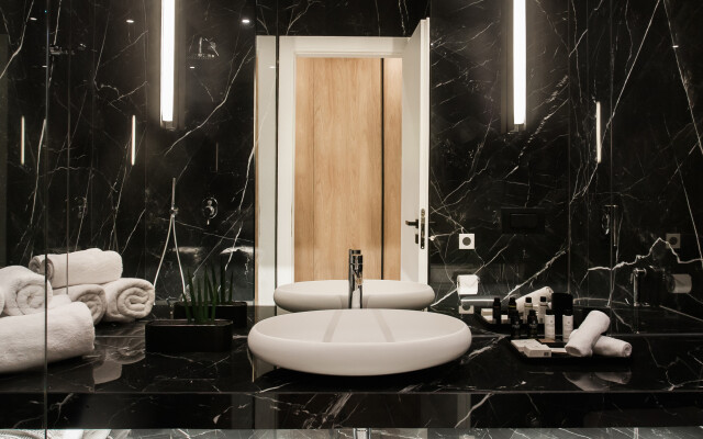 Superior Luxury Suite Athens Riviera by The Olon