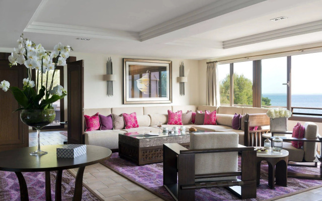 Tiara Miramar Beach Resort