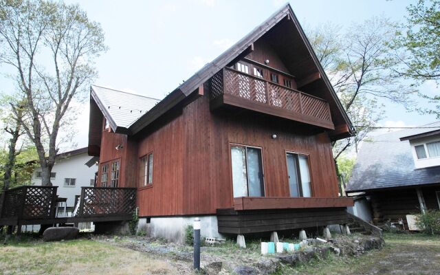 Yamanaka-lake log house HS2