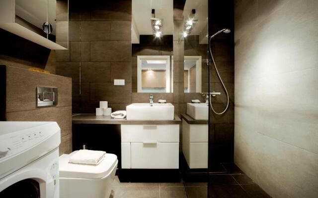 Platinum Towers E-Apartments