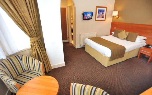 Golden Lion Hotel