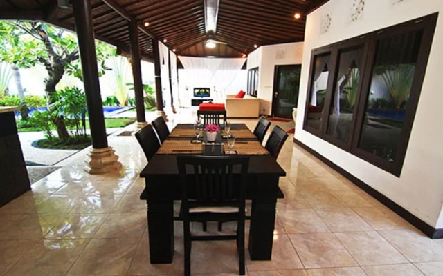 Villa Kurnia