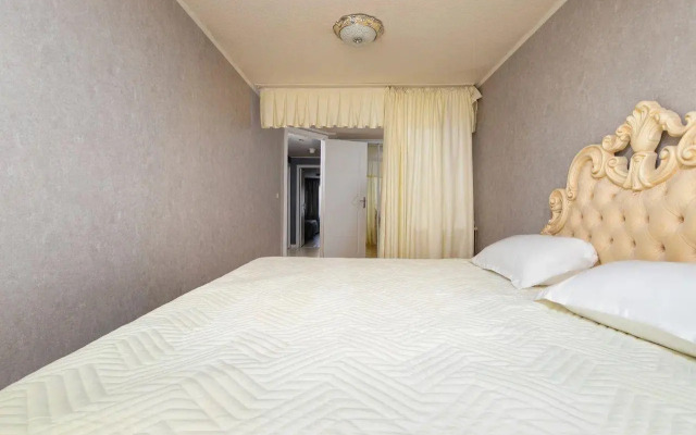 House on Blue Dali street, c143