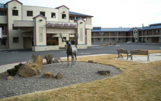 Sugarloaf Mountain Motel