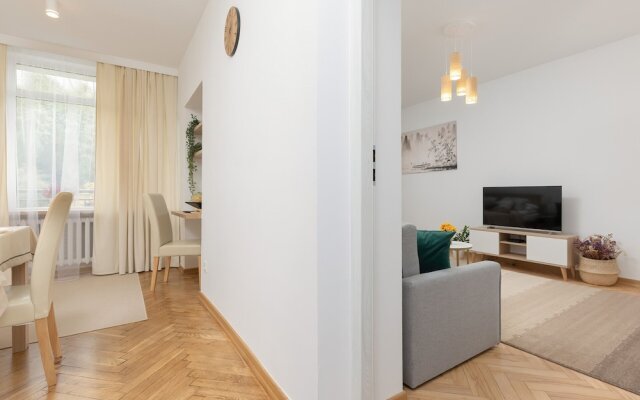 Apartment Wspólna Warsaw by Renters