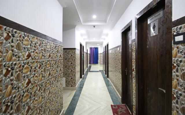 Hotel Chintpurni International