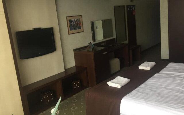 Park Hotel Izida