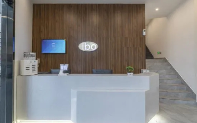 Yipple Hatt Hotel (Ningbo Luomeng Universal Park Yintai City Branch) – Lobby – Ningbo