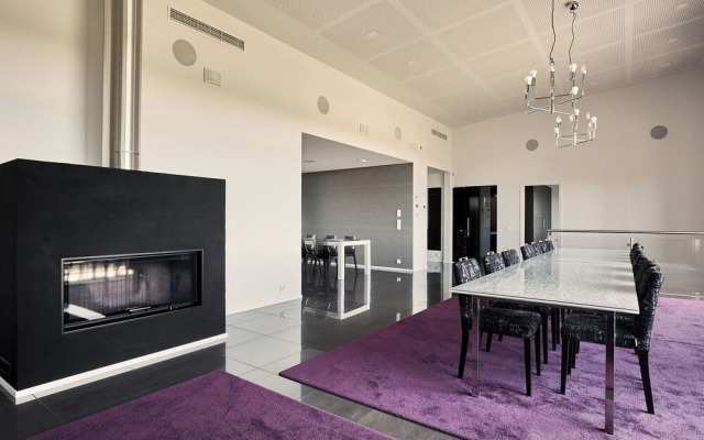 Spacious 4BR Villa with panorama views
