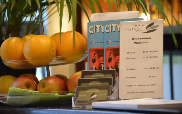 City Hotel West