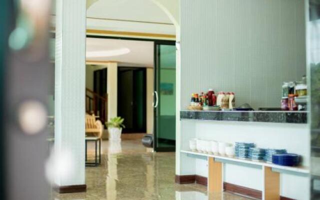 Three bridges hotel