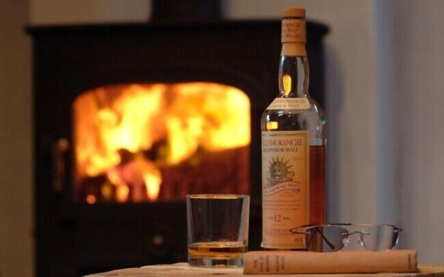 Tigh Bhisa Blackhouse