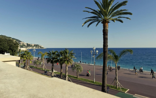 Mercure Nice Marche aux Fleurs