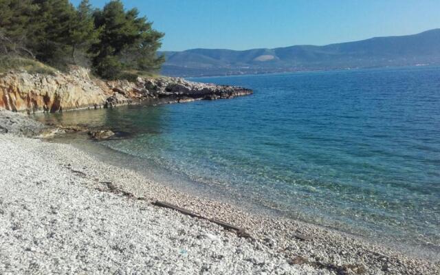 Apartments Ljilja sea view