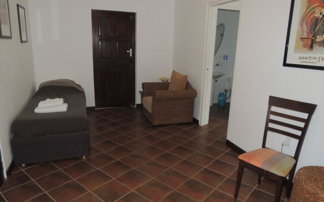 B&B Hacienda La Bougainville