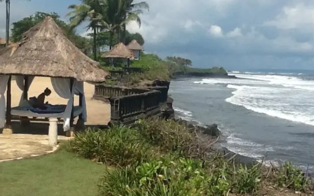 Nirwana Resort Home 2B