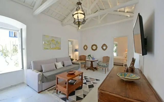 A Sea-licious Vacation - Chic Style in Hydra