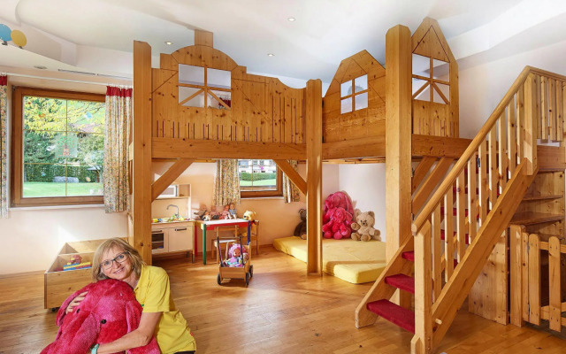 Apartment in Flachau With a Reception