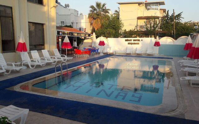 Minay Hotel