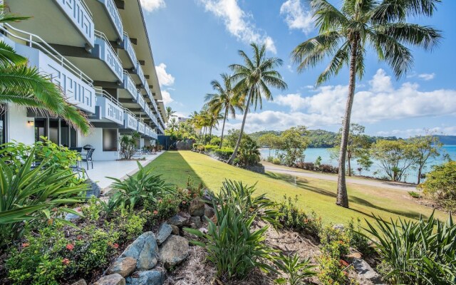 Beachfront Frangipani Apartments