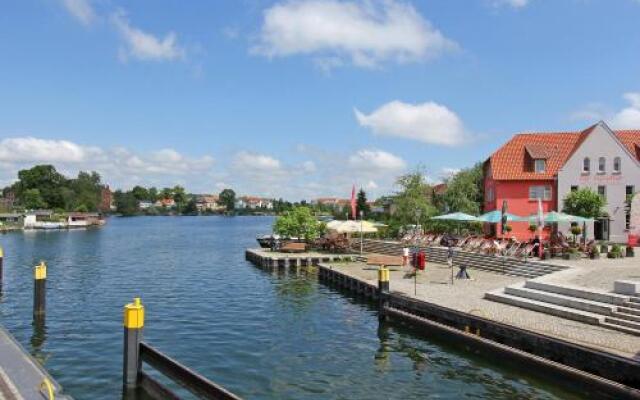 Ferienwohnungen Malchow SEE 5800