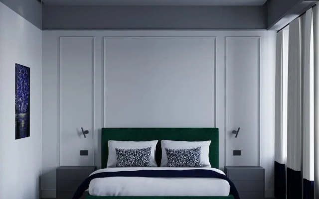 Golden House Vatican - Regolo