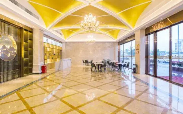 Hawaii International Hotel (Shenzhen Fuyuan Exhibition)