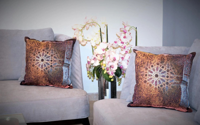 Montecito Apartments