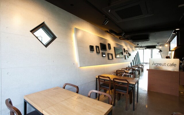 Mir Guesthouse - Hostel