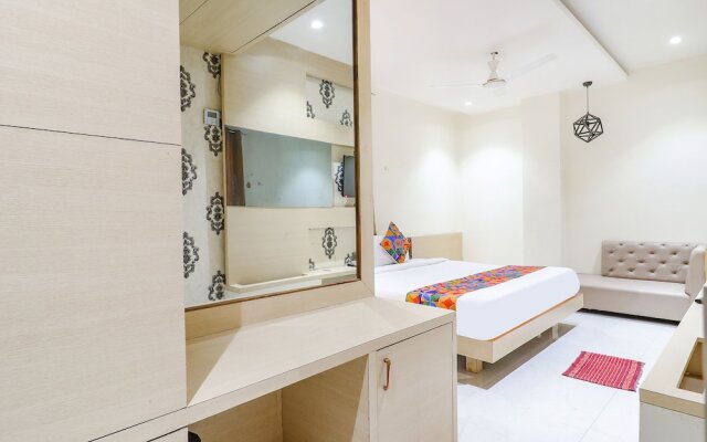 Fabhotel Harriot
