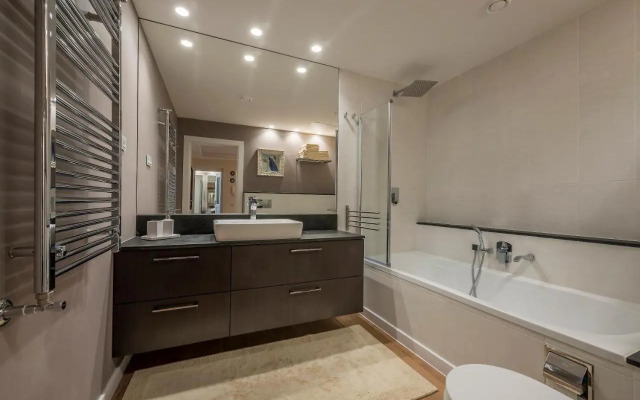 Hills Park Luxury Apartment