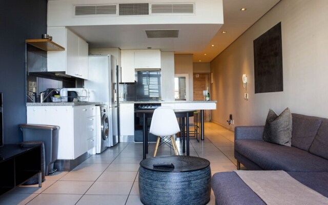 De Waterkant Studio Apartment - Fully Furnished and Equipped