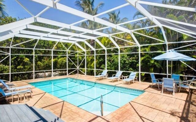 Winshall Home 4 Bedroom Home by RedAwning