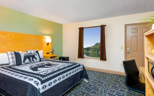Creekstone Inn